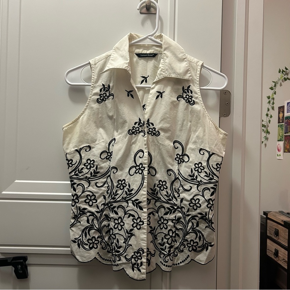Samuel Dong Elegant Cream Blouse with Black Accents